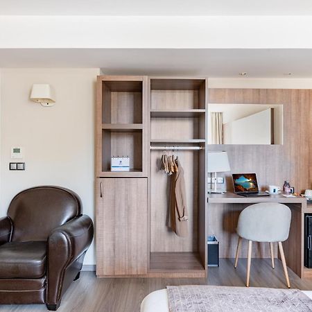 Best Western Hotel Des Barolles - Lyon Sud Бринье Экстерьер фото