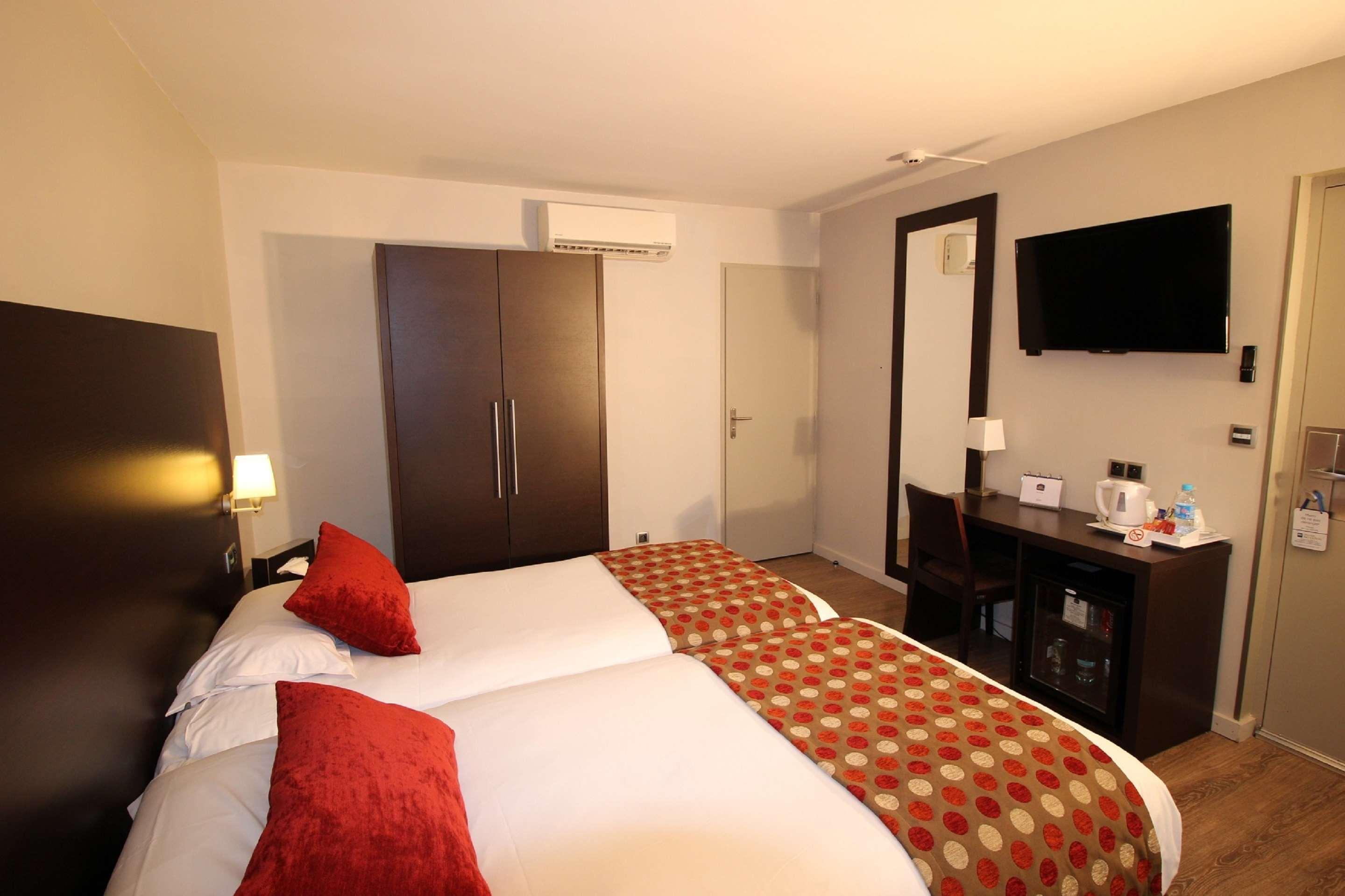 Best Western Hotel Des Barolles - Lyon Sud Бринье Экстерьер фото